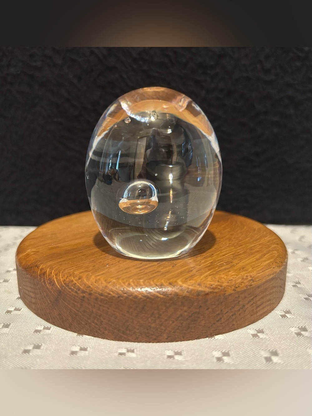 Vintage Tyrone crystal glass art handblown Paperweight With Bubbles signed